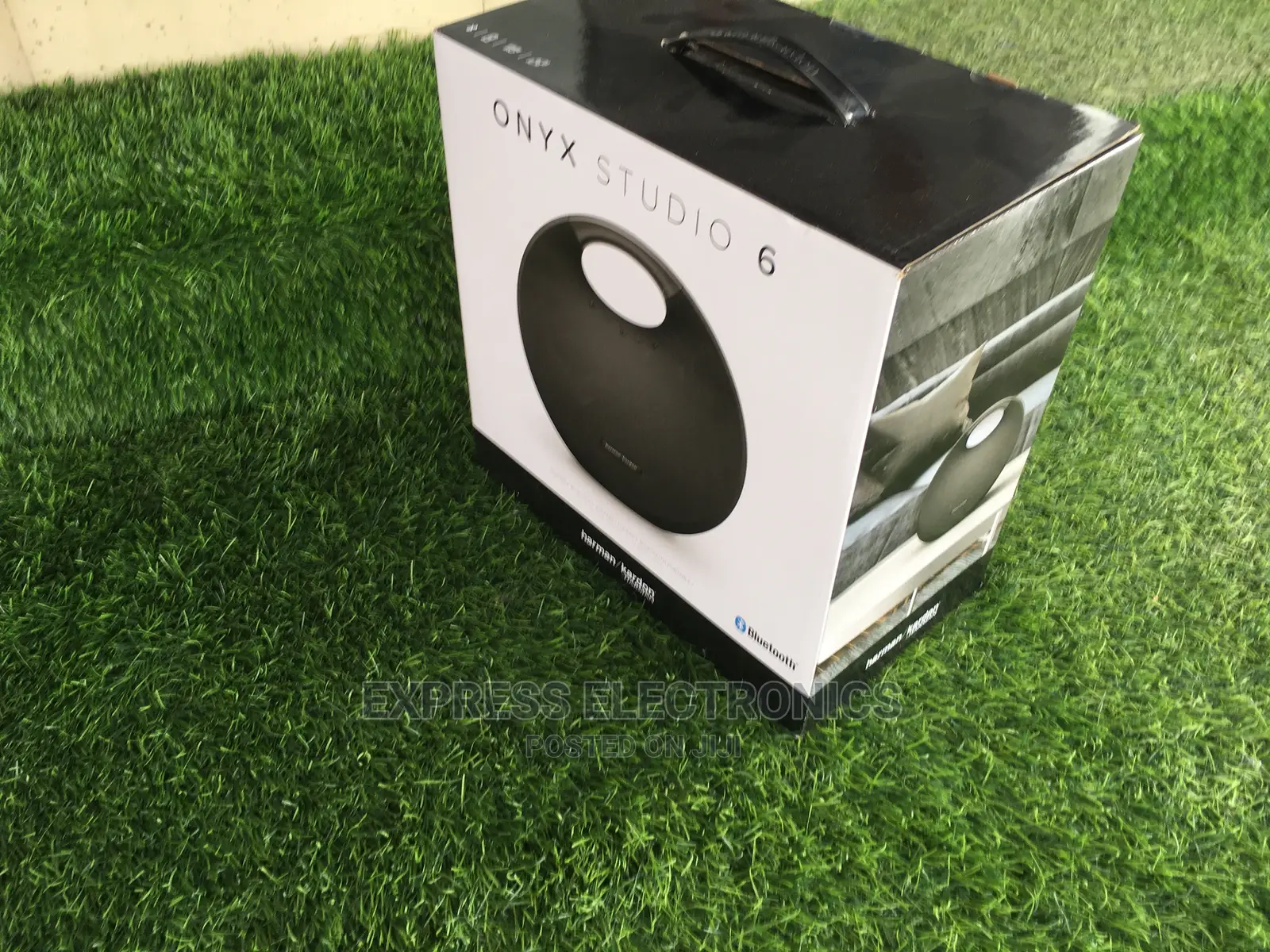 Enjoy Cools on Onyx Studio 6(Harman Kardon)