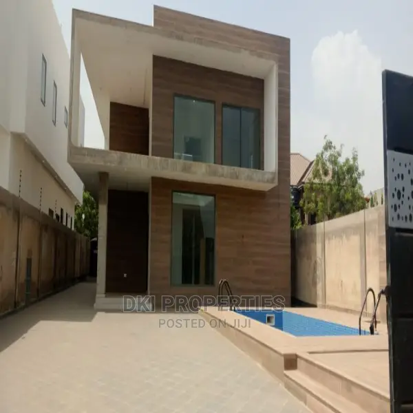 3bdrm House in Dki Properties, East Legon for Sale