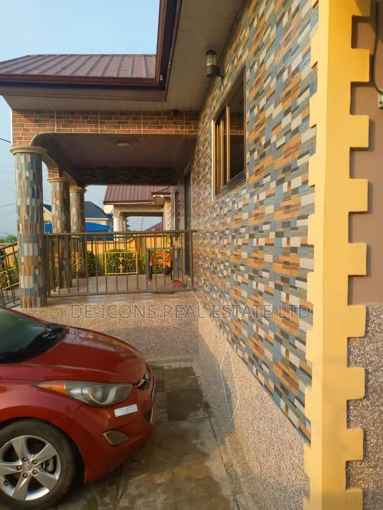 Furnished 3bdrm House for Sale