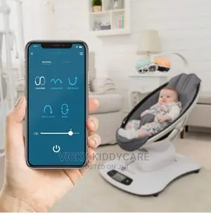 Mamaroo 4 Moms Swing