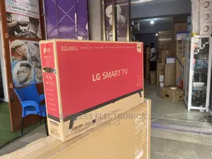 Quality Display Sleek Design 32”LM637BPVA LED Smart