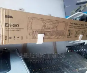 Korg Ek-50.