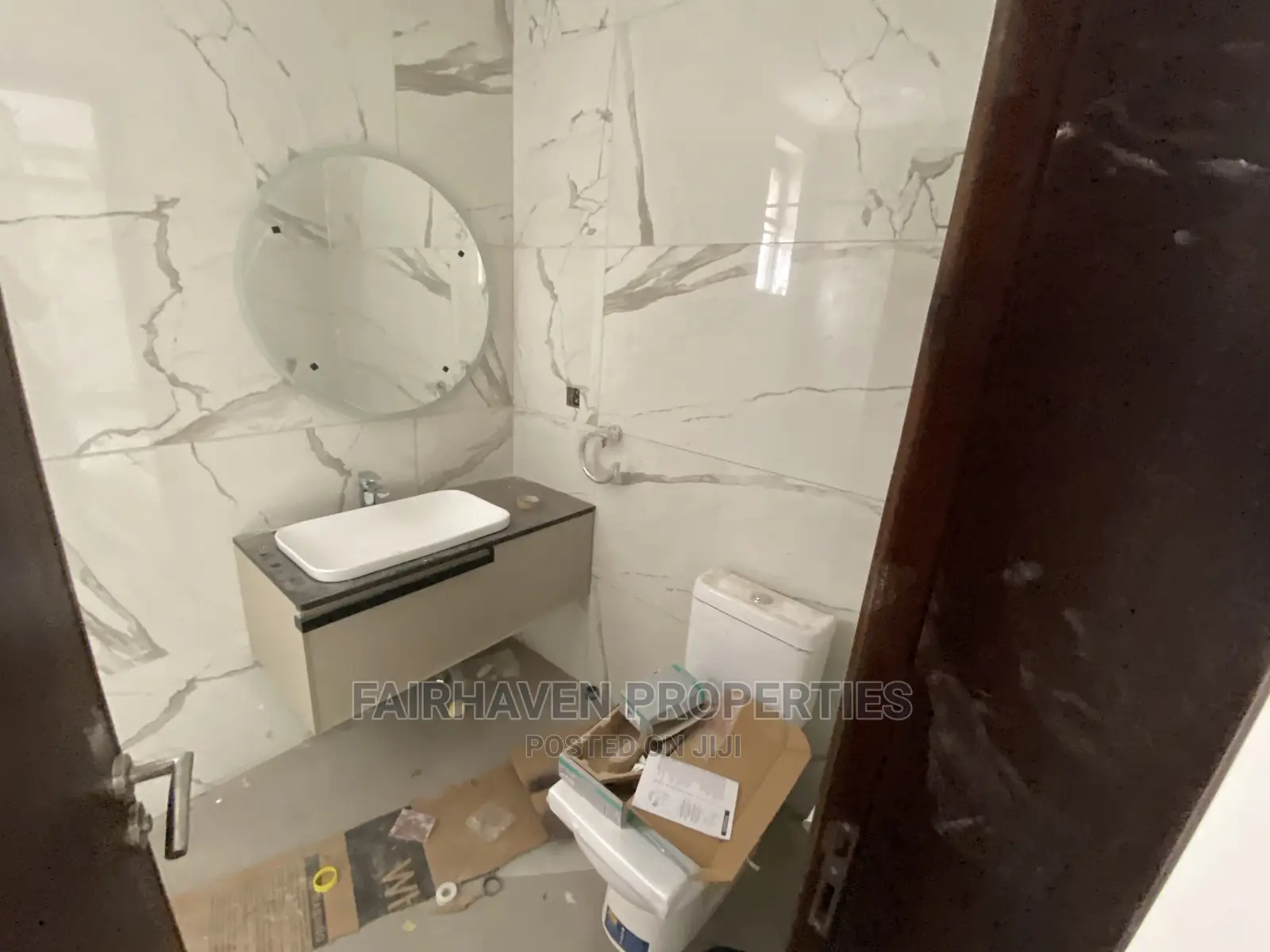 3bdrm Townhouse/Terrace in Tseaddo, Airport Residential Area for Sale