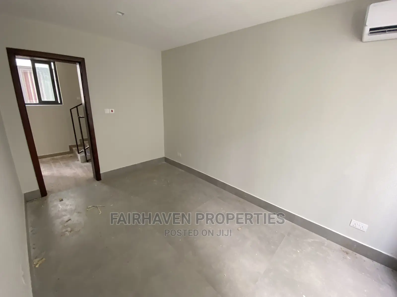 3bdrm Townhouse/Terrace in Tseaddo, Airport Residential Area for Sale