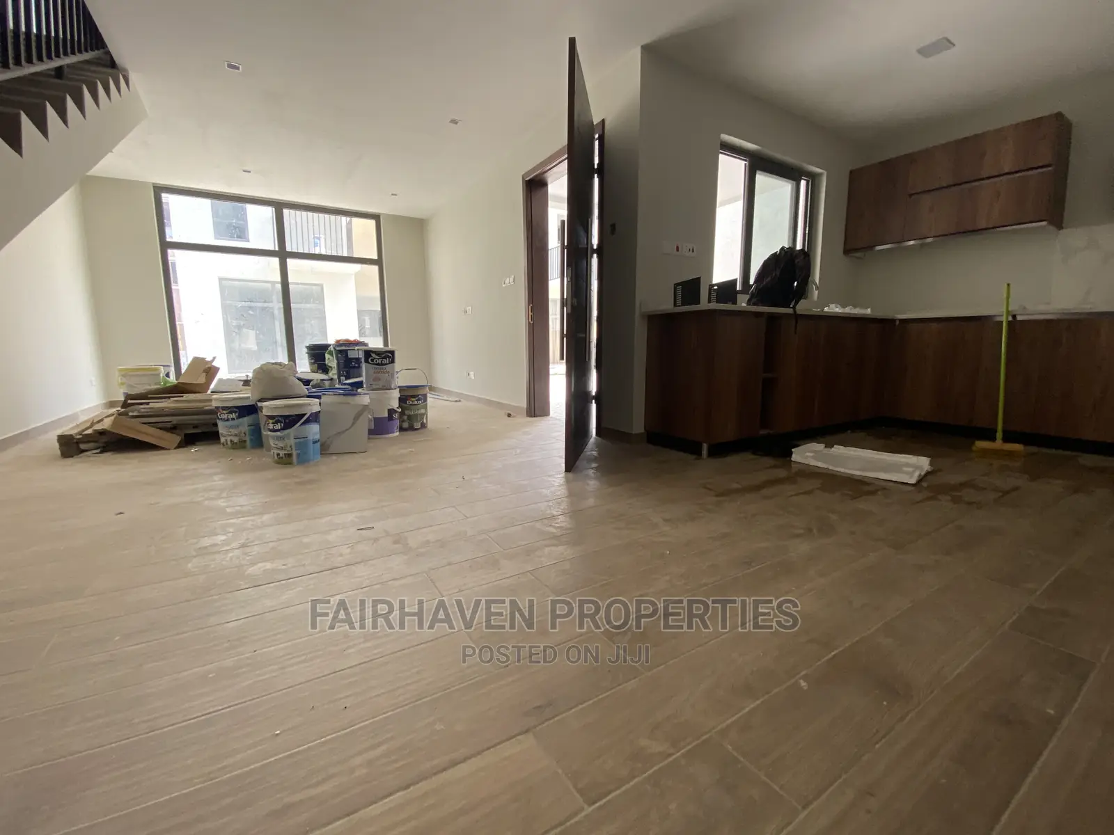 3bdrm Townhouse/Terrace in Tseaddo, Airport Residential Area for Sale