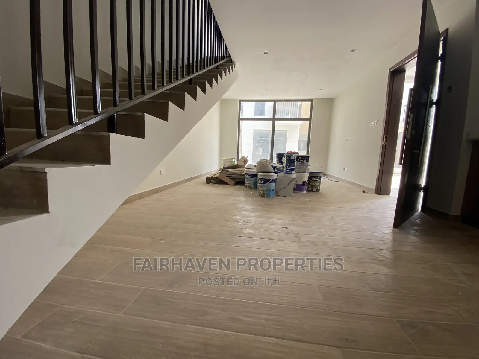 3bdrm Townhouse/Terrace in Tseaddo, Airport Residential Area for Sale