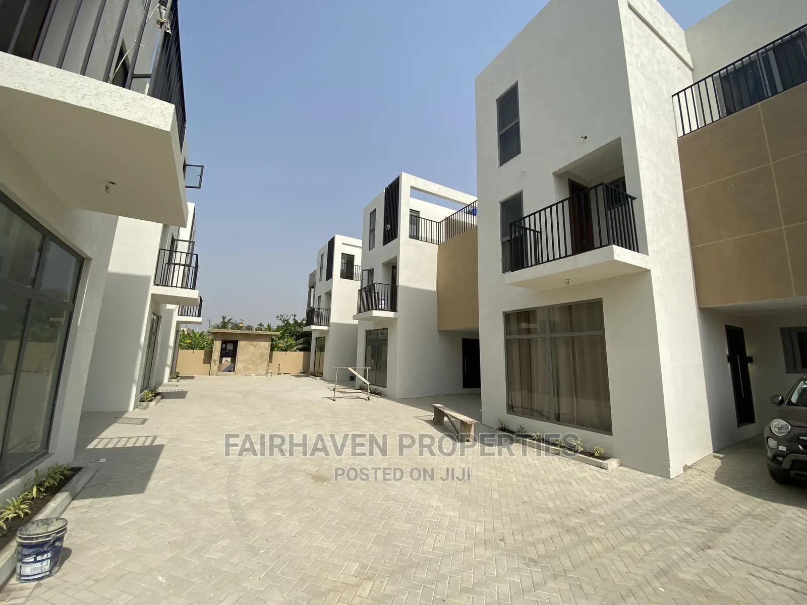 3bdrm Townhouse/Terrace in Tseaddo, Airport Residential Area for Sale