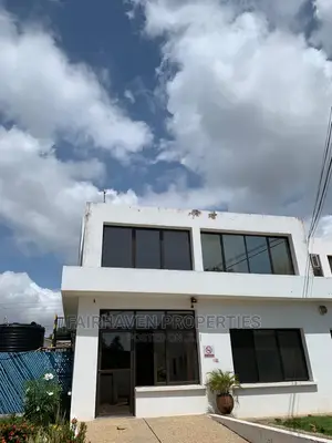 10bdrm House in Osu for Sale