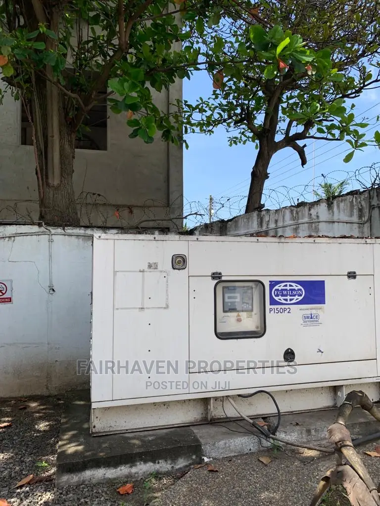10bdrm House in Osu for Sale
