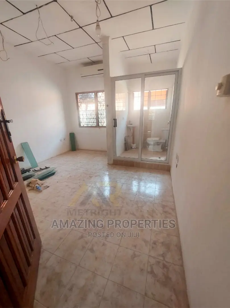 3bdrm House in Spintex for rent