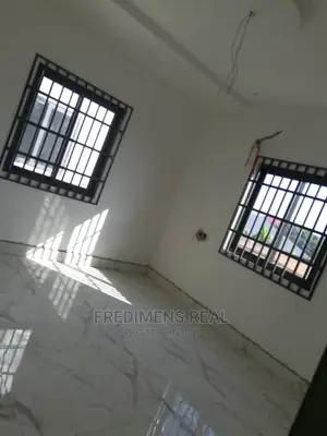 4bdrm House in Fredimens Real, Kumasi Metropolitan for Sale