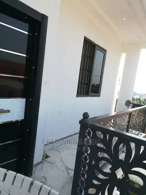 4bdrm House in Fredimens Real, Kumasi Metropolitan for Sale