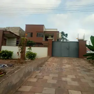 4bdrm House in Fredimens Real, Kumasi Metropolitan for Sale