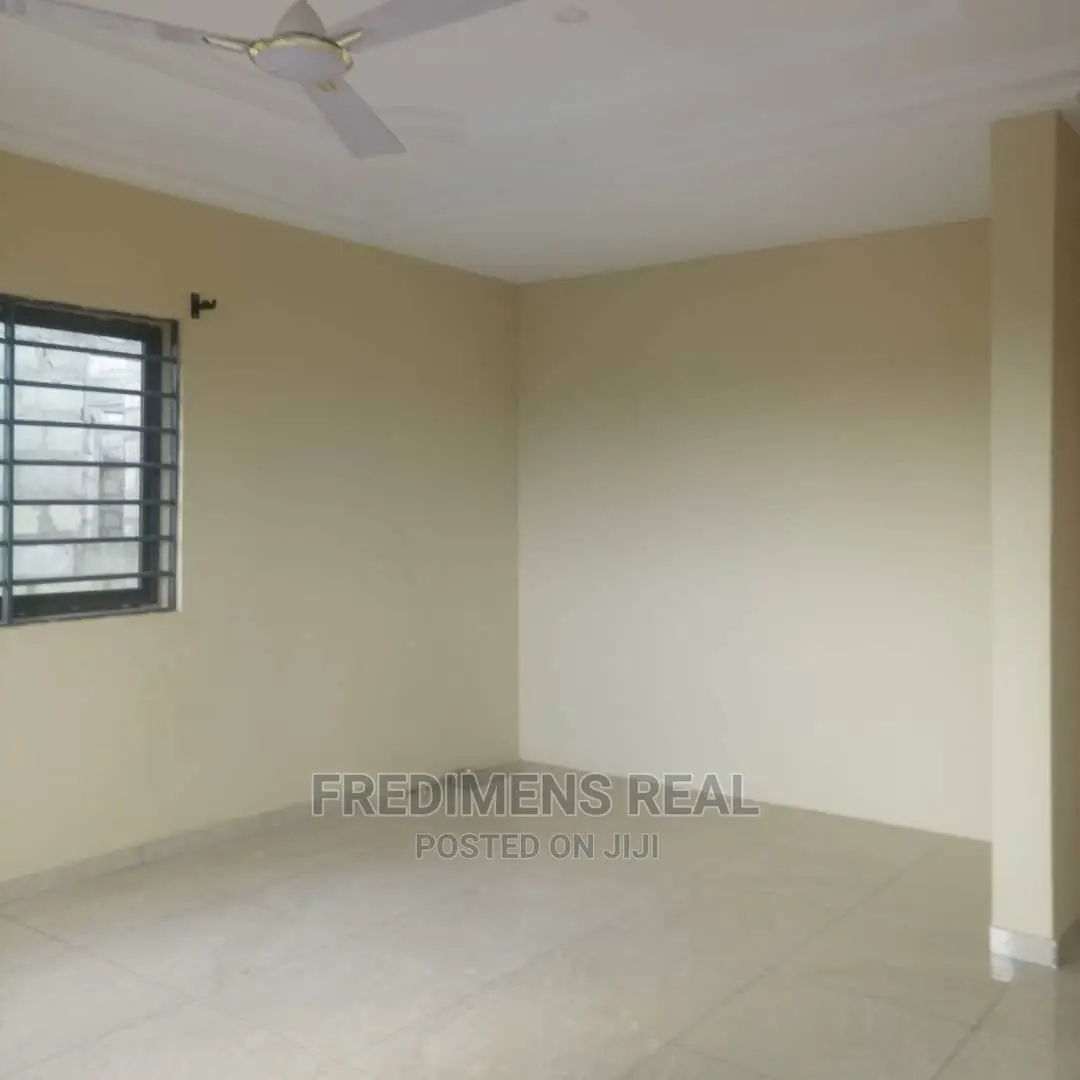 4bdrm House in Fredimens Real, Kumasi Metropolitan for Sale