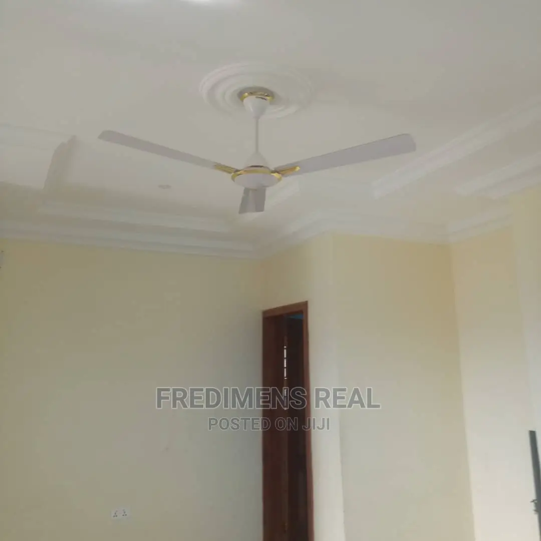 4bdrm House in Fredimens Real, Kumasi Metropolitan for Sale