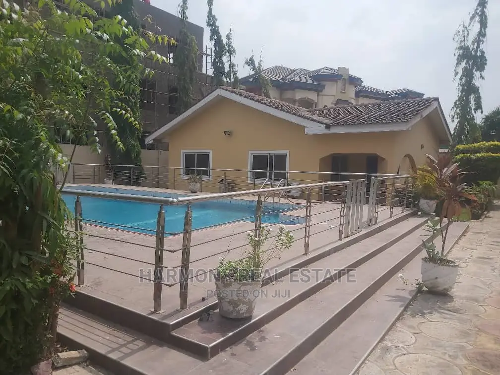 5bdrm House in East Legon for Rent