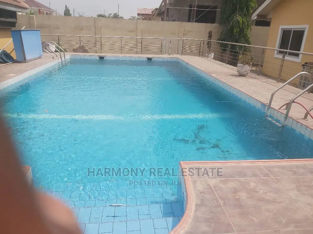 5bdrm House in East Legon for Rent