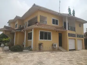 5bdrm House in East Legon for Rent