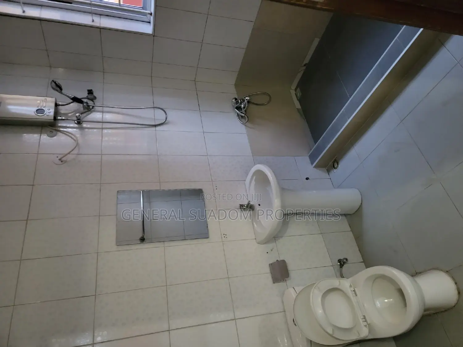 3bdrm House in Suadom Properties, Baatsona Total for rent