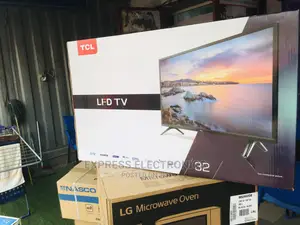Vivid Picture TCL 32”Digital Satellite Triluminos Digital