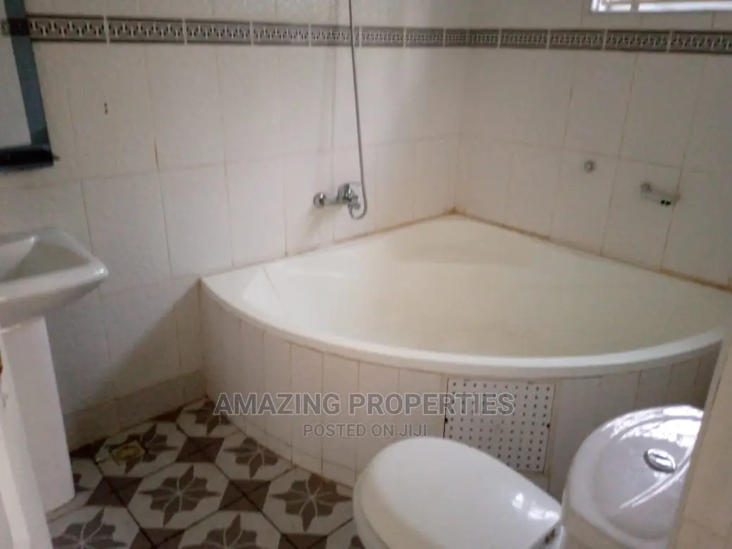 3bdrm House in Spintex Coaster for rent