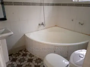 3bdrm House in Spintex Coaster for rent
