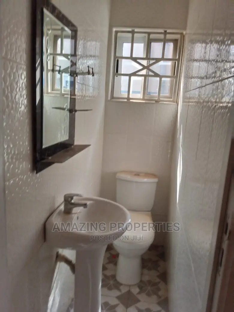3bdrm House in Spintex Coaster for rent