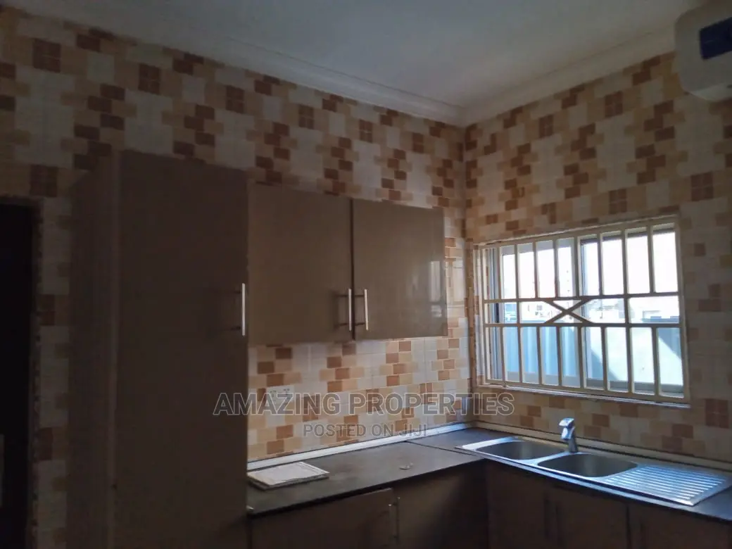 3bdrm House in Spintex Coaster for rent