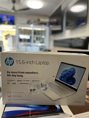 New Laptop HP 15-dy2075tg 8GB Intel Core i5 SSD 256GB