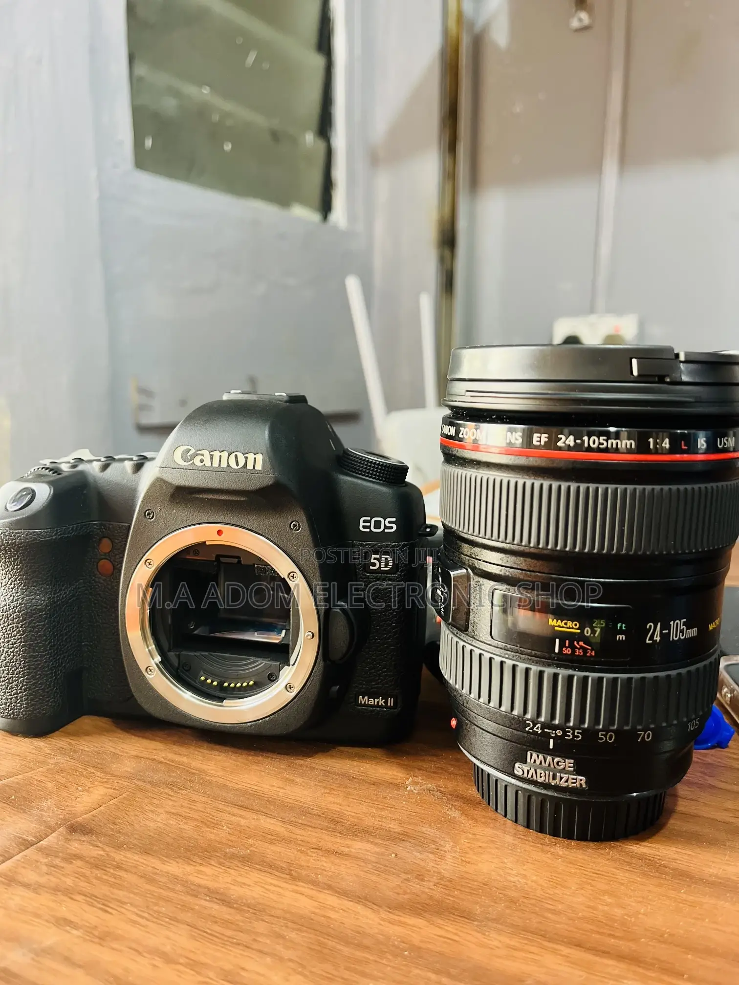 Canon 5D Mark Ii + USM Lens 24-105”Mm