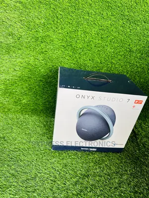 Dual Wireless Streaming Sound Onyx’S 6 Studio 8hrs