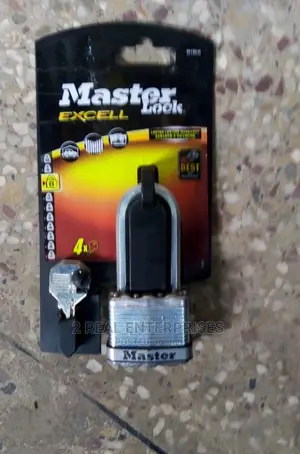 Master Lock 1 Long Padlock 1 Key 50mm