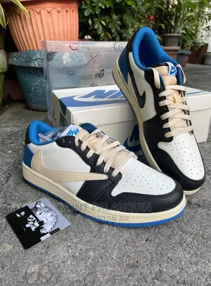 Nike Travis