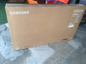 Crystal UHD 4kled Triluminos Display Samsung 55”Series8+Dstv