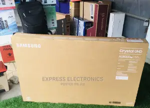 Samsung UHD Crystal Smart Vivid Pictures 55”+Dstv