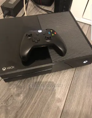 Xbox One 500gb.Fifa 24 Plus Additional 7 Games on It