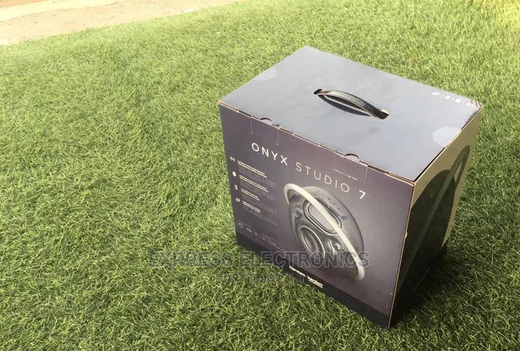 Harman Kardon Onyx Studio 7 Portable Bluetooth 