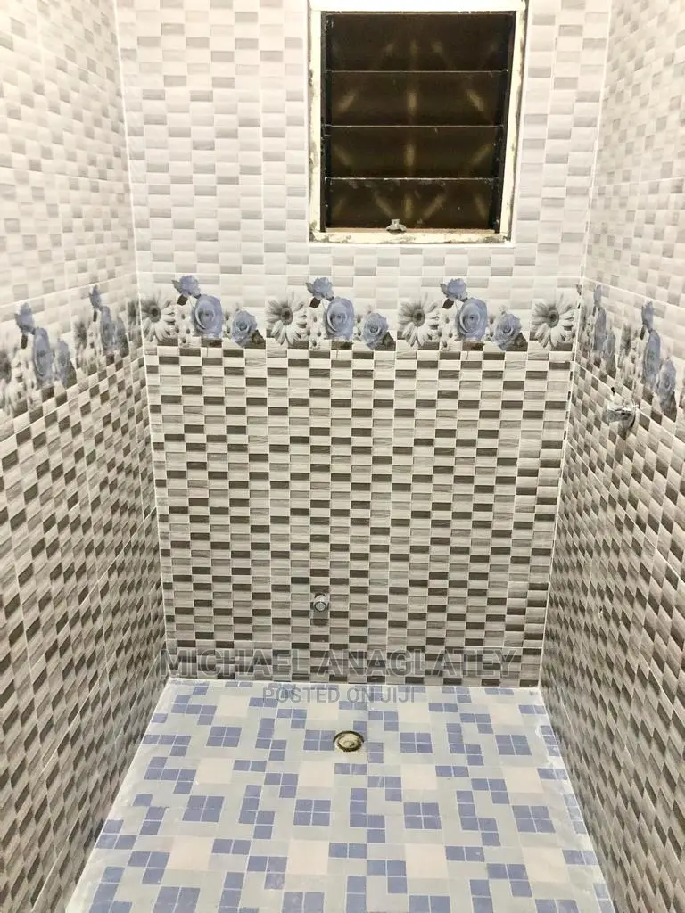 Tiler Tiller