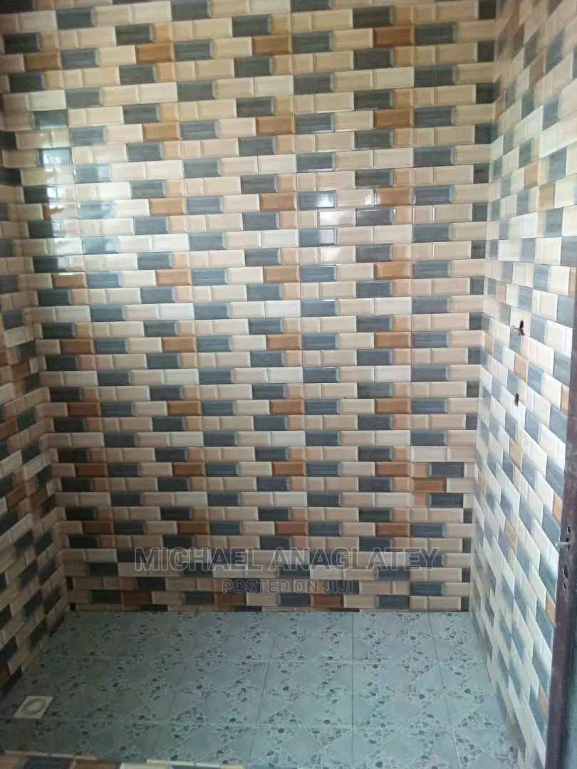 Tiler Tiller