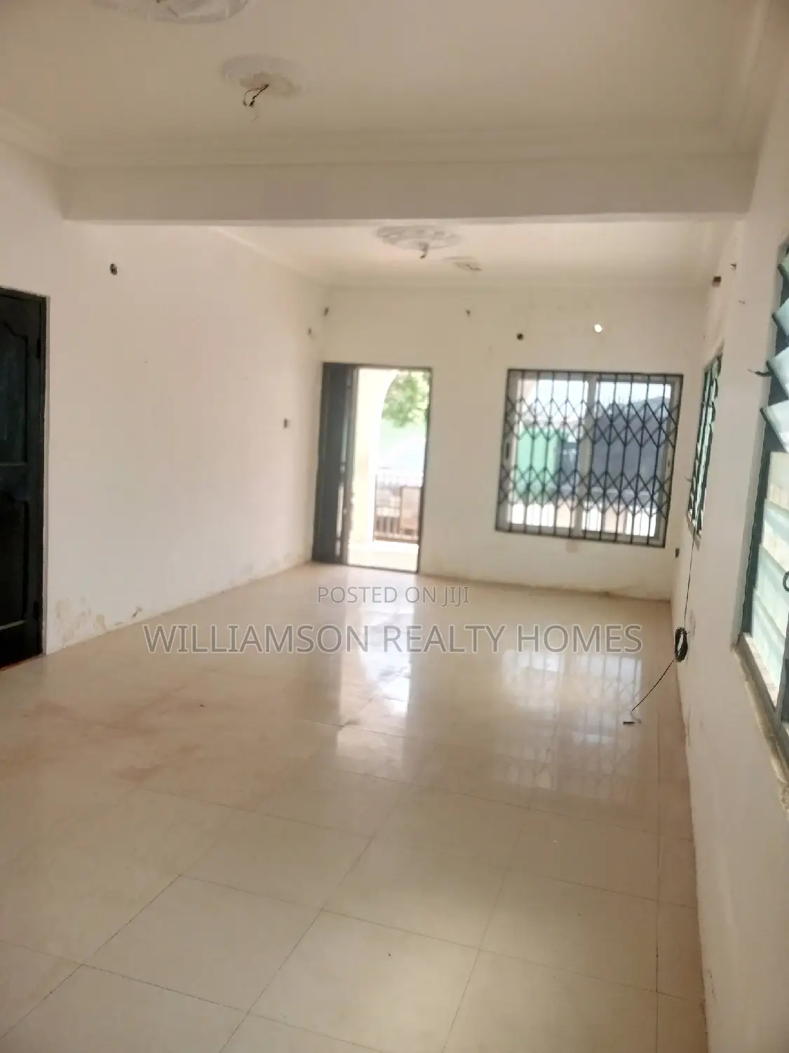 3bdrm Apartment in Community 18 Area, Spintex for rent
