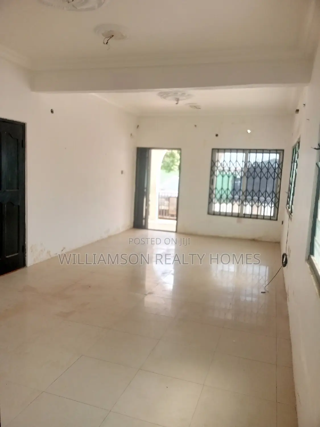 3bdrm Apartment in Community 18 Area, Spintex for rent