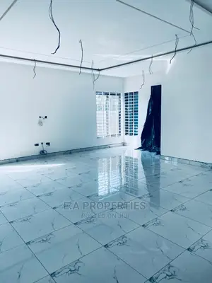 3bdrm House in E a Properties, Lake Side Estate for Sale