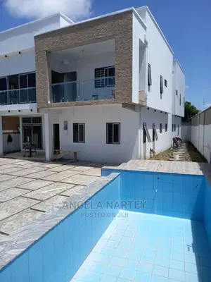 4bdrm House in Sakumono Estates, Tema Metropolitan for Sale