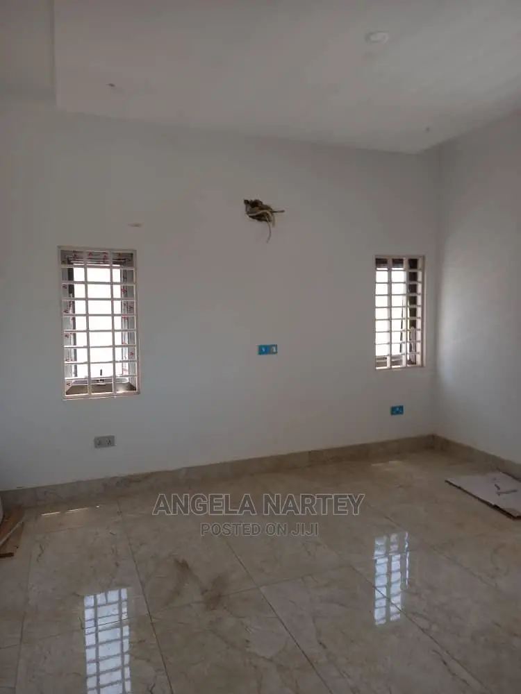 4bdrm House in Sakumono Estates, Tema Metropolitan for Sale