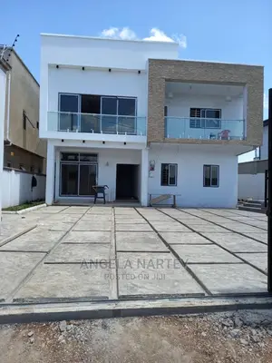 4bdrm House in Sakumono Estates, Tema Metropolitan for Sale