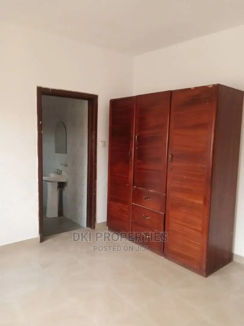 3bdrm Apartment in Dki Properties, East Legon for rent