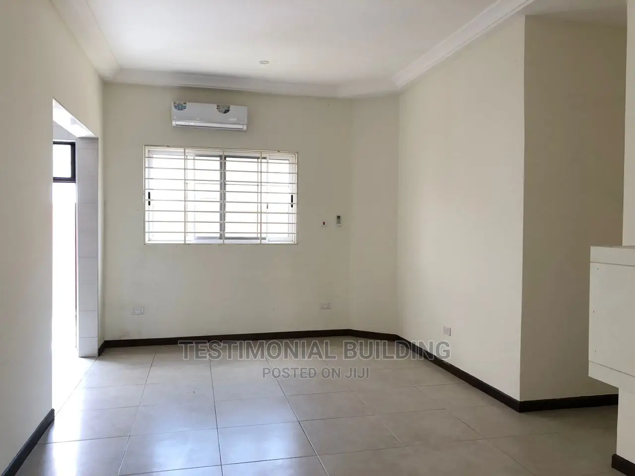 4bdrm House in Testimonial Building, a C Mall Area for Rent