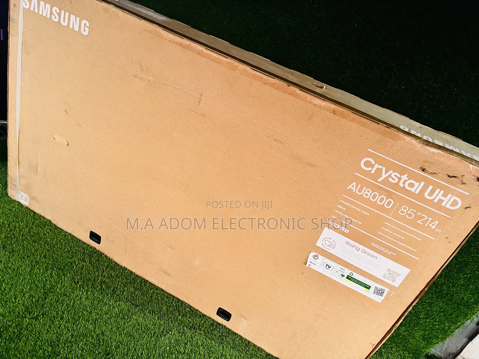 New 2021 Samsung 85” Series 8 With Built in Voice Assistant