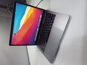 Macbook Pro 2017 Screen Foresale