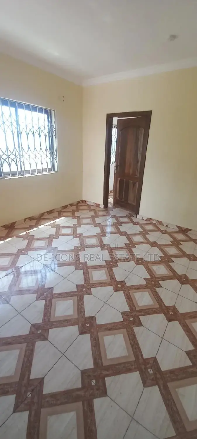 1bdrm Apartment in De-Icons Real Estate, Awutu Senya East Municipal